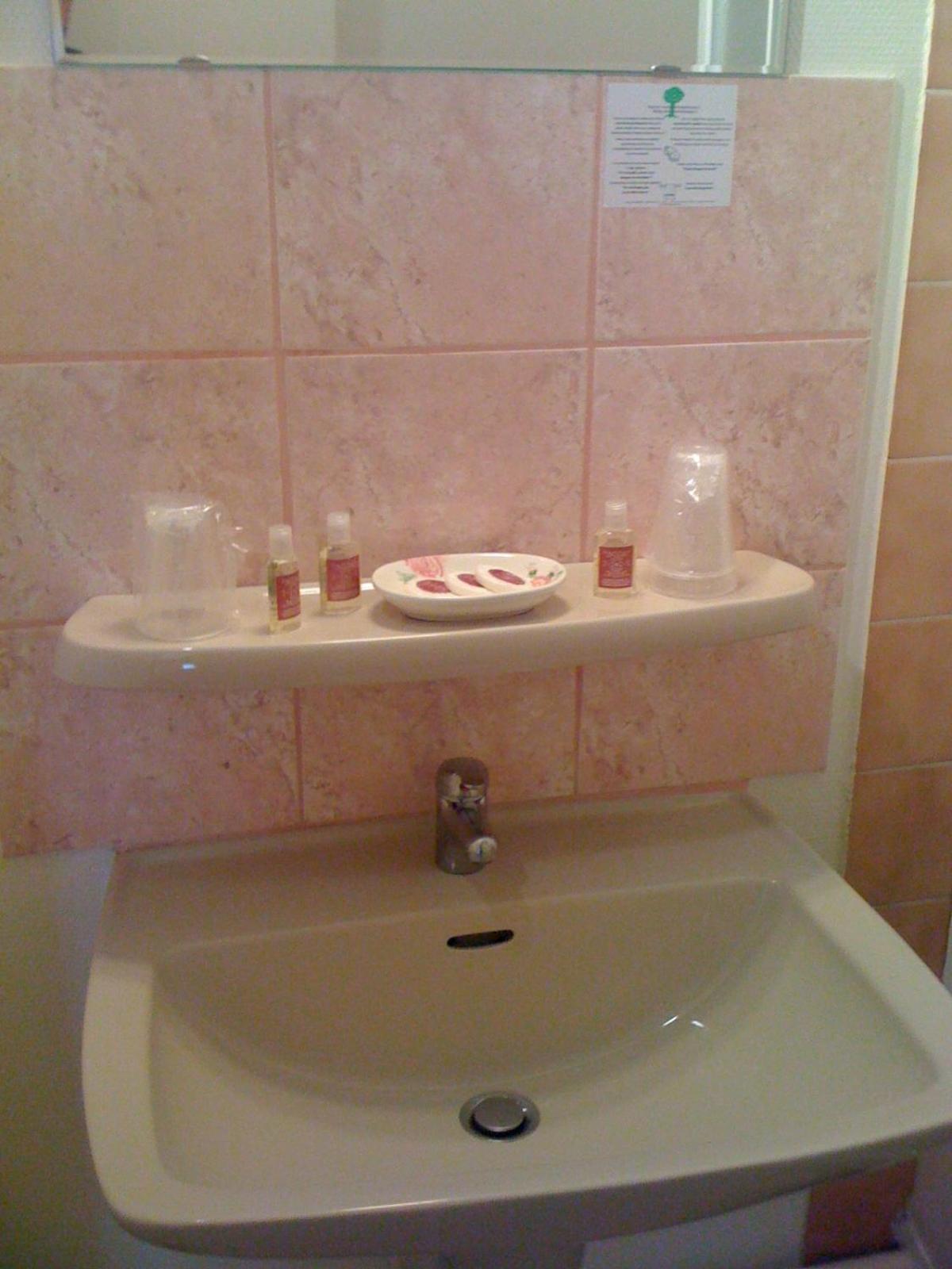 Hotel Du Centre Pierrelatte Rom bilde