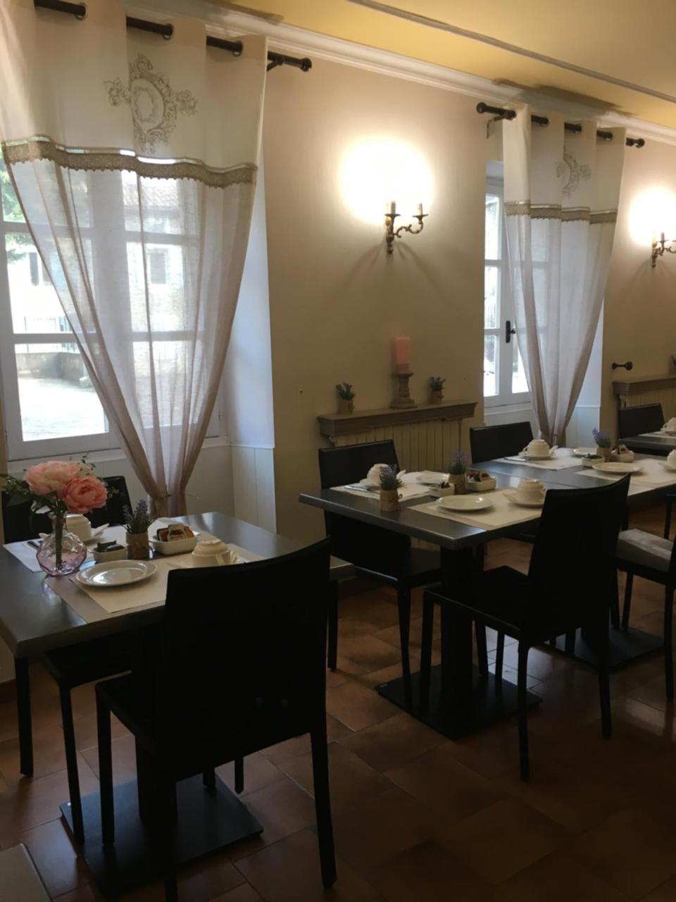 Hotel Du Centre Pierrelatte Eksteriør bilde
